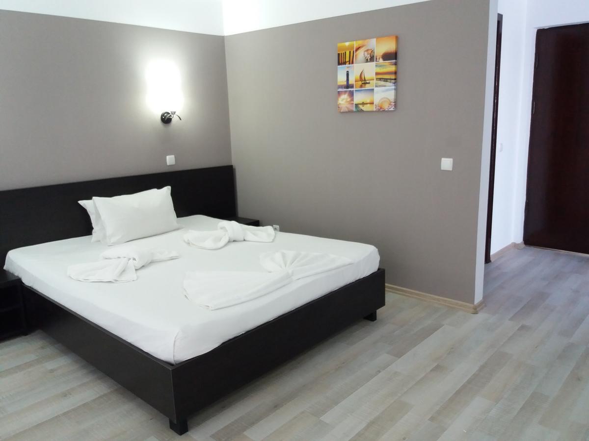 Blue Wave Hotell Năvodari Eksteriør bilde