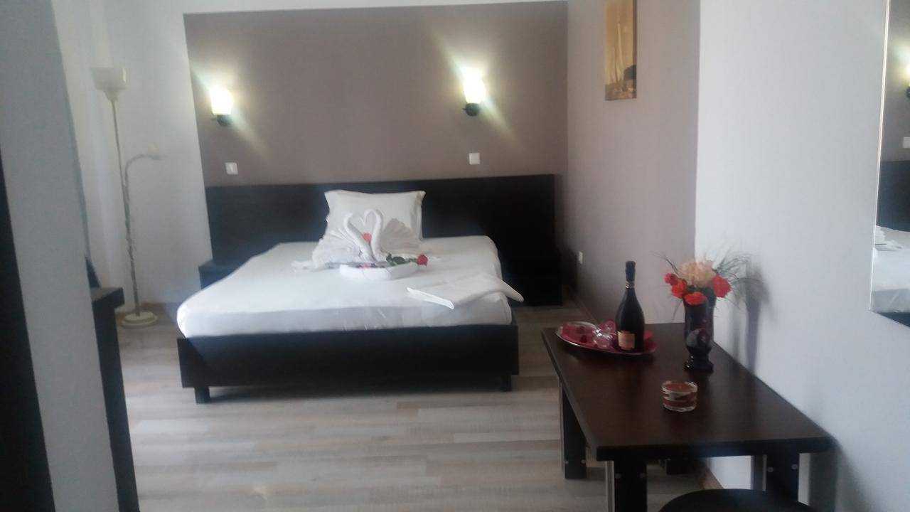 Blue Wave Hotell Năvodari Eksteriør bilde